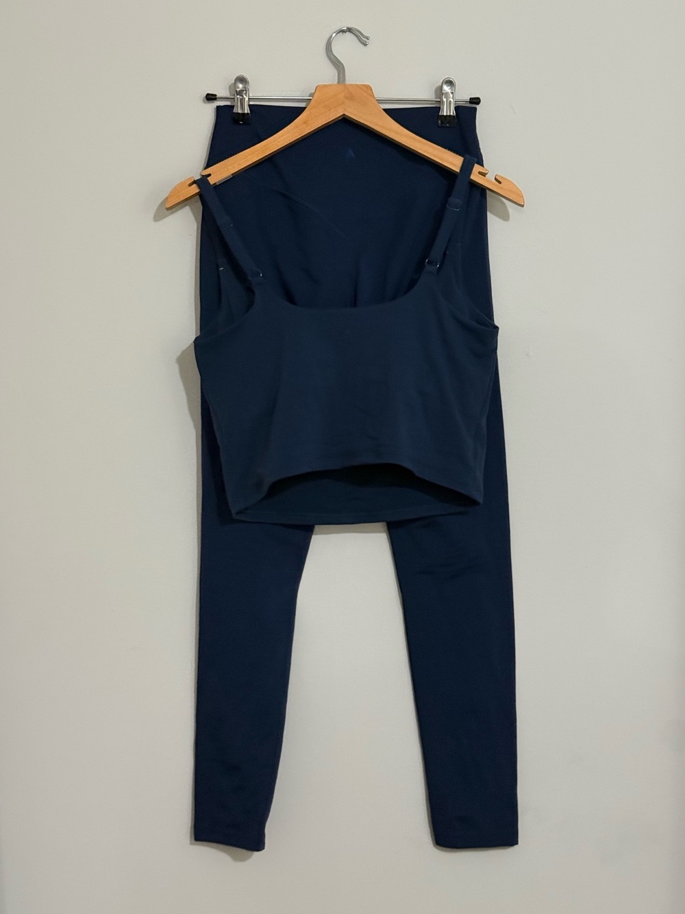 Vitality Cloud II Navy Blue Tank and Leggings Set, Medium